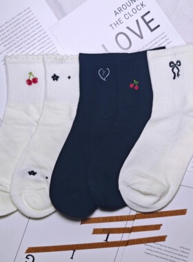 袜子女士中筒袜子春秋款棉袜透气吸汗防臭中短筒袜白色花边