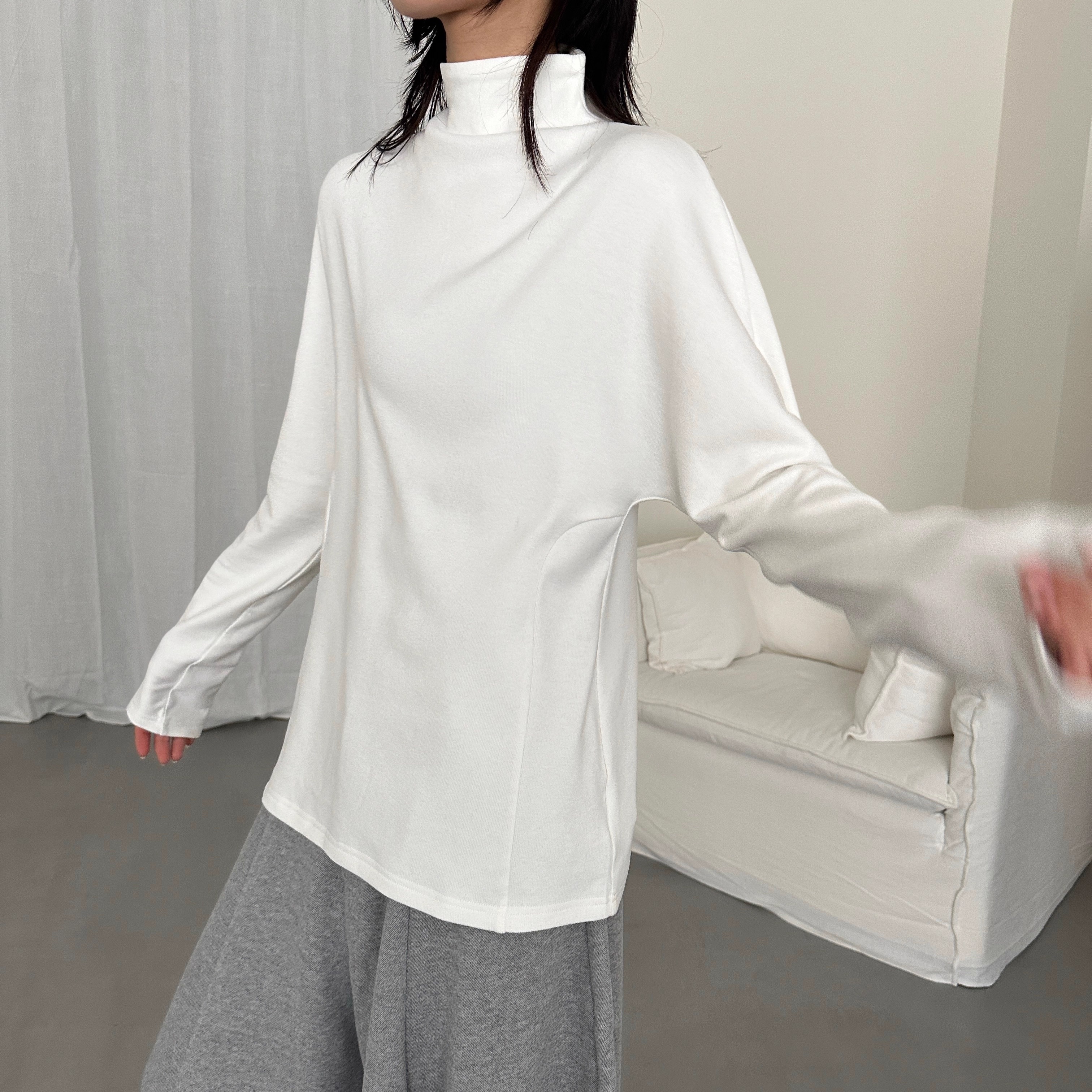 Vesca半高领加绒极简小众T恤