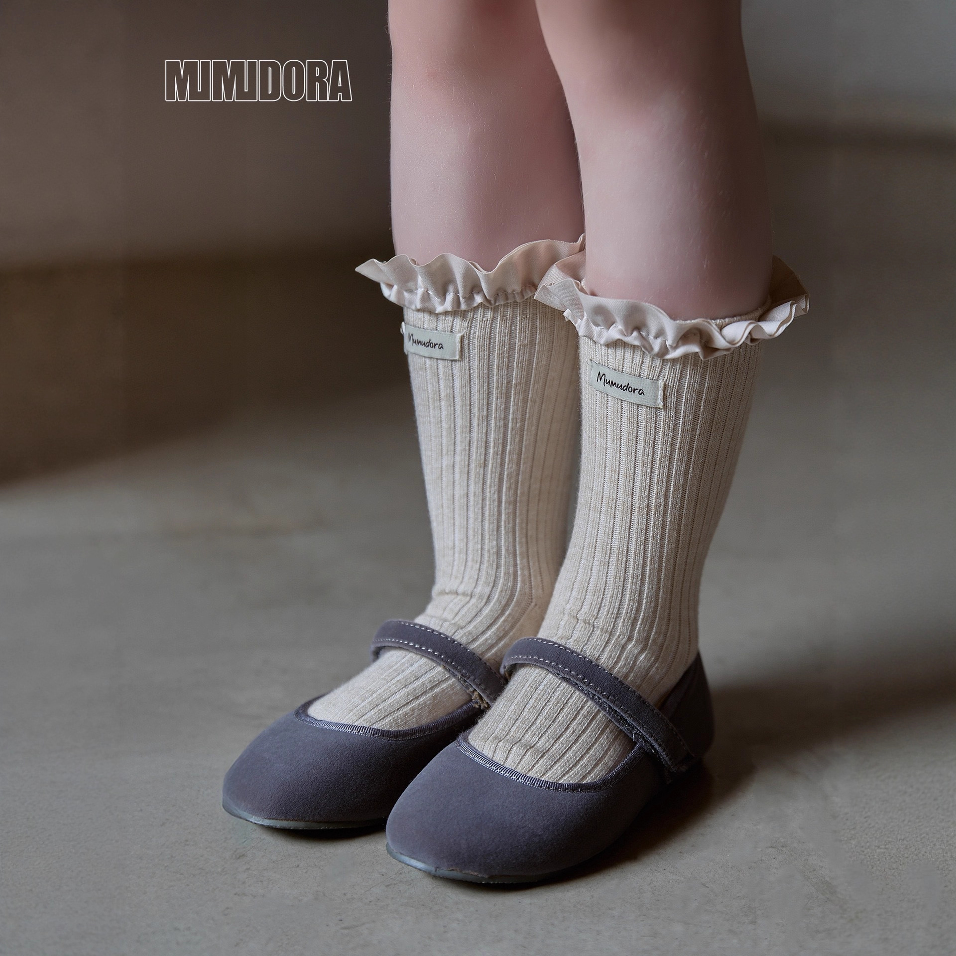 女童甜美可爱木耳边松口袜子2025冬儿童中筒袜洋气贴标韩系花边袜