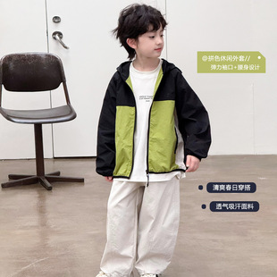 儿童春装男童外套春秋款2026童装中大童户外连帽夹克春季休闲上衣