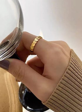 钛钢戒指 不掉色轻奢高级感鱼鳞片戒指时尚百搭食指戒JZ043