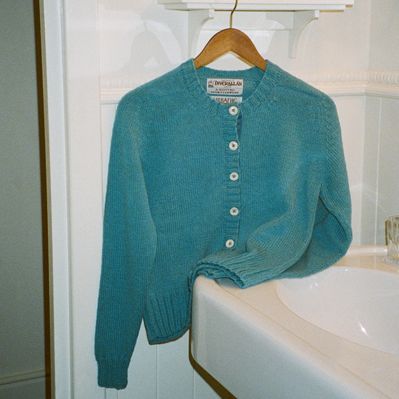 urbanic30羊毛开衫女针织毛衣