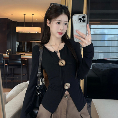 设计感小众纽扣开叉长袖针织衫女