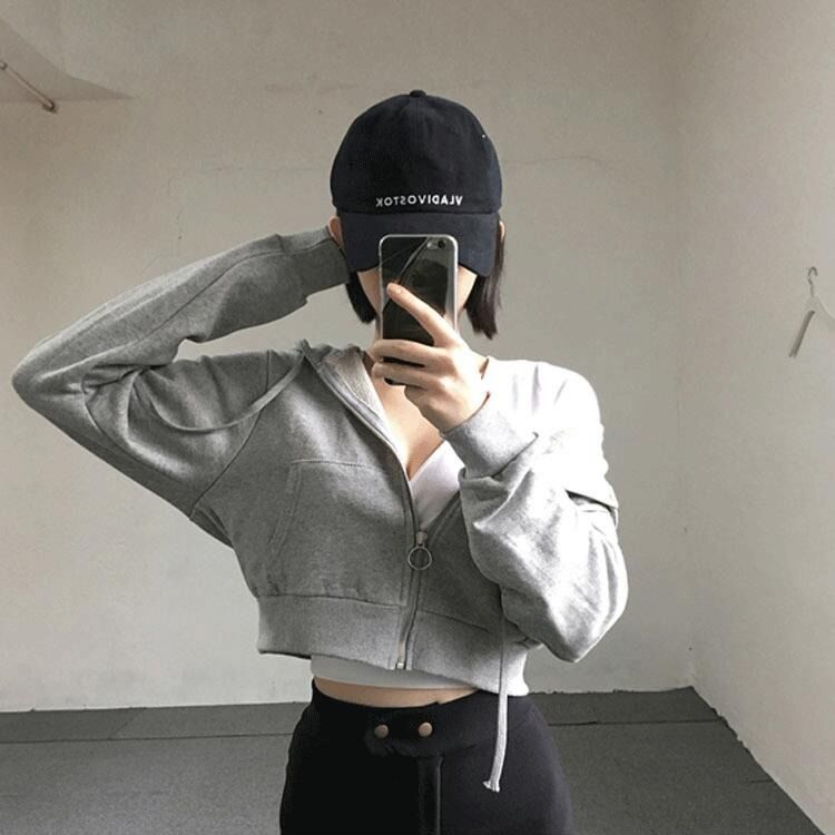 ins超火短款卫衣女春秋薄款