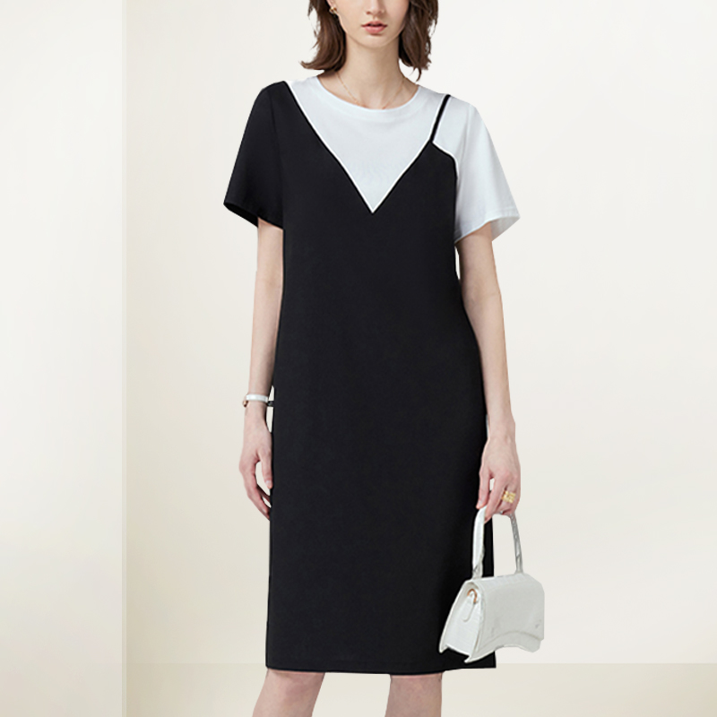 撞色T恤裙显瘦时尚别致