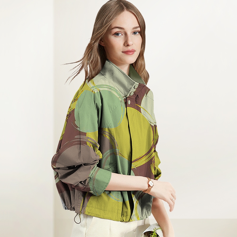 宽松显瘦撞色短款外套减龄上衣