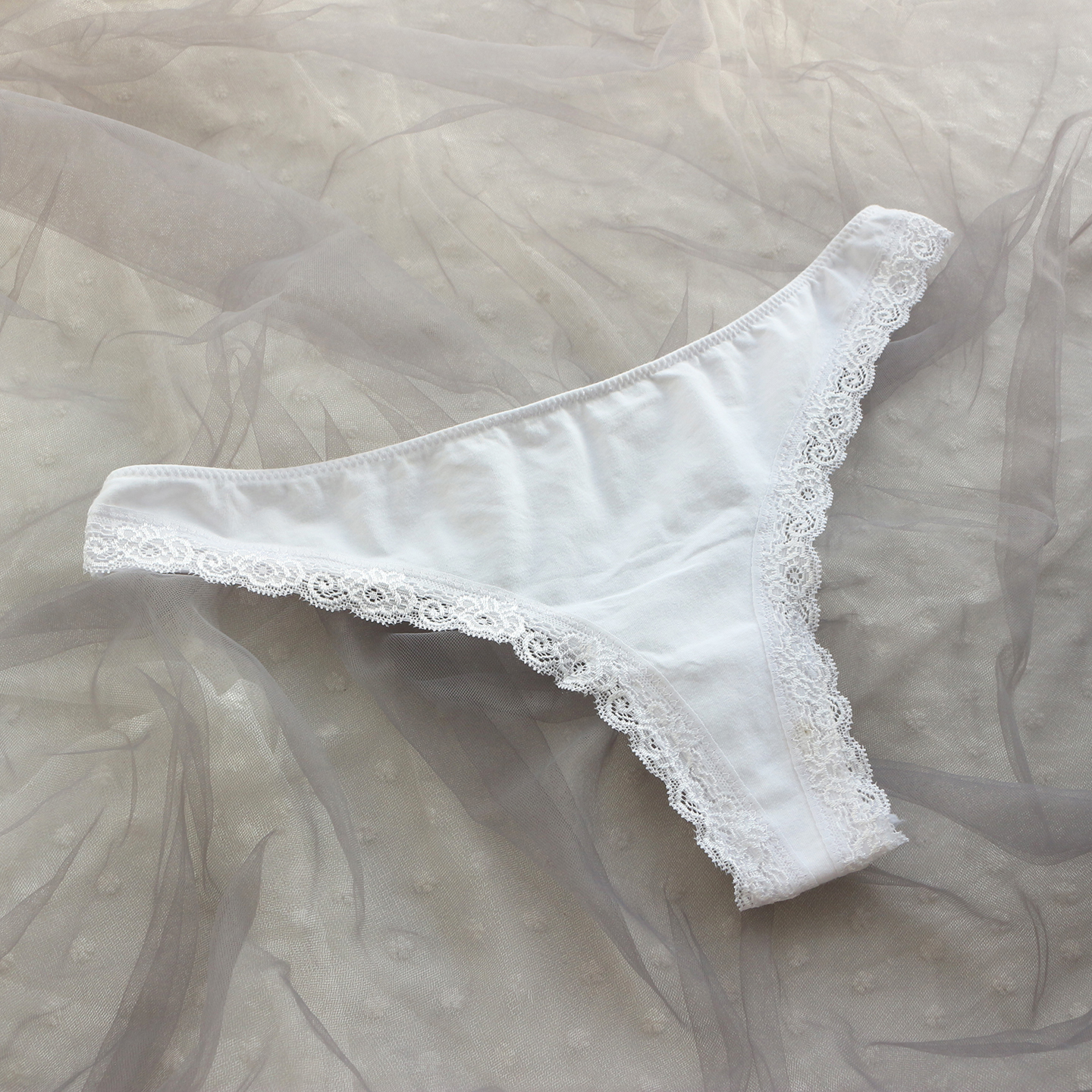 T1583｜外贸出口欧美棉质弹力低腰丁字裤女士内裤女t裤蕾丝边白