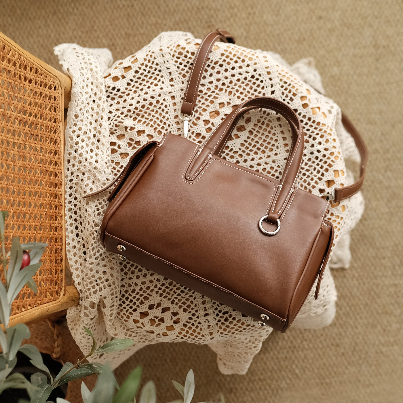 氧气种子2026春季新款 ins韩版休闲百搭通勤包简约手提斜挎凯莉包