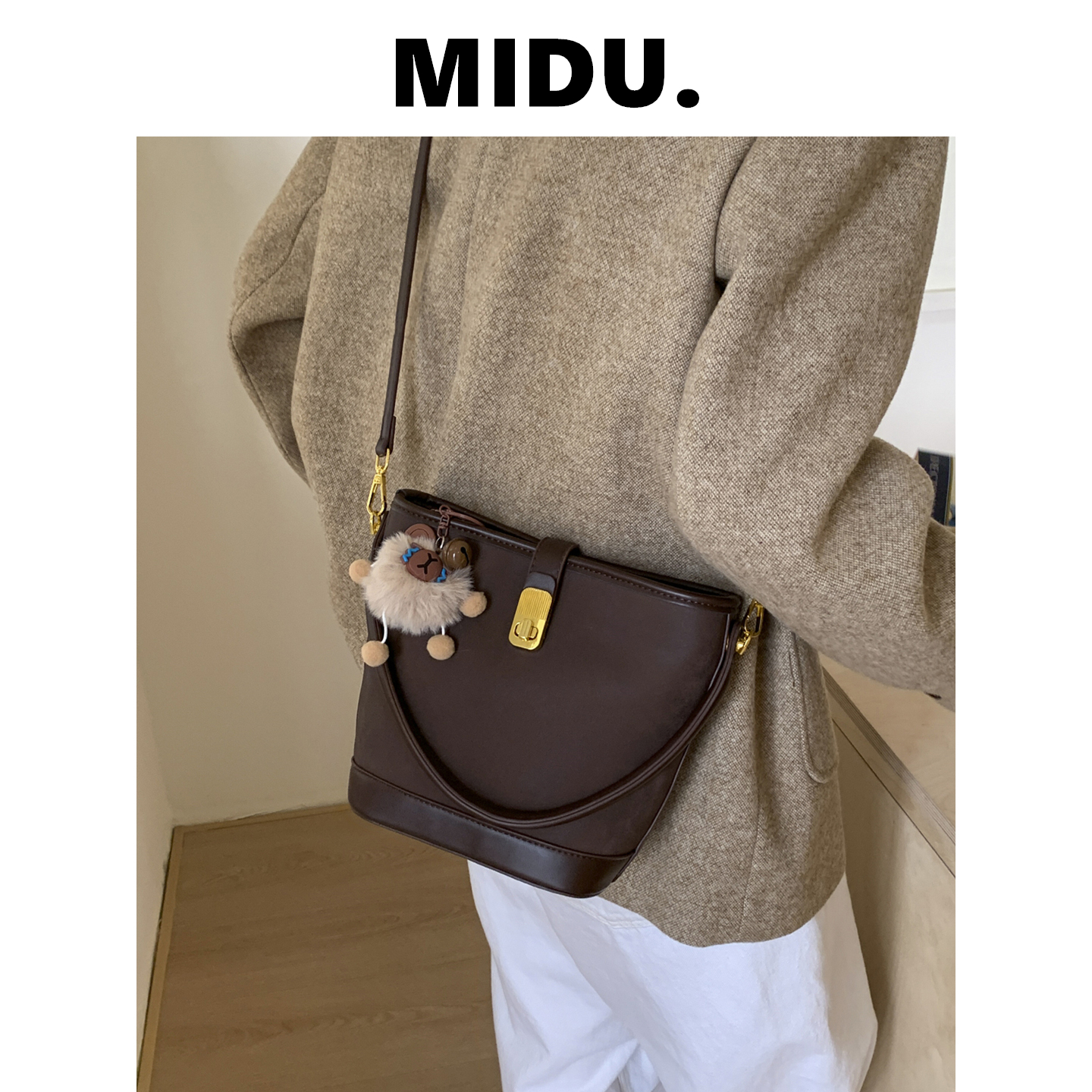 MIDU高级感水桶包女2025新款秋季复古美拉德风手提包斜挎小包包