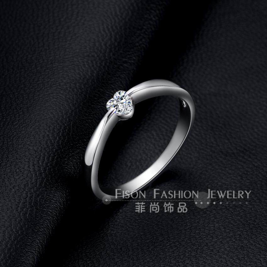 高火彩爱心形30分钻戒指爱人专款甜美小桃心锆石戒指环送女友礼物