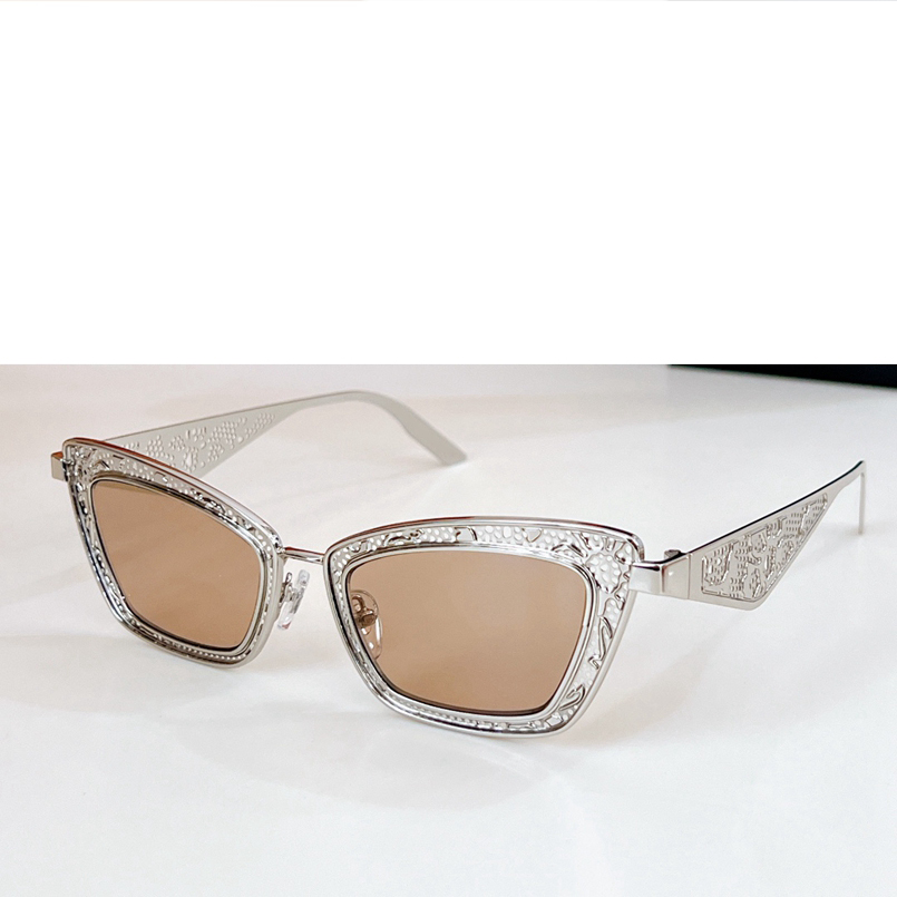 金属方形镂空花朵太阳眼镜女士2311时尚遮阳墨镜优雅防紫外线银粉