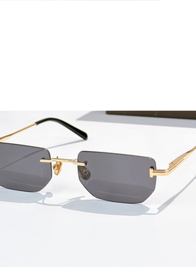 新款方框太阳眼镜男女通用时尚遮阳墨镜防紫外线潮酷无框