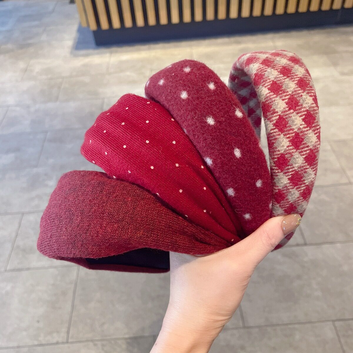 红色毛呢格纹高颅顶发箍发卡发捆高级感外出百搭布艺宽边头箍头饰