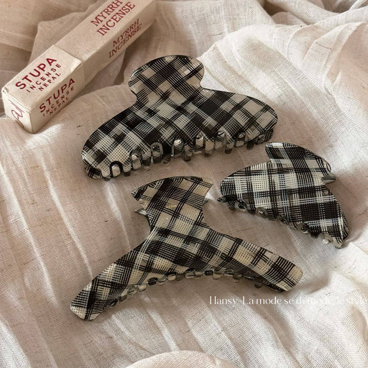 韩系格纹抓夹高级感女大号发量多后脑勺盘发鲨鱼夹日常轻奢发夹,饰品/流行首饰/时尚饰品新,民族风发饰,淘宝优惠券,粉丝福利购,淘宝优惠卷