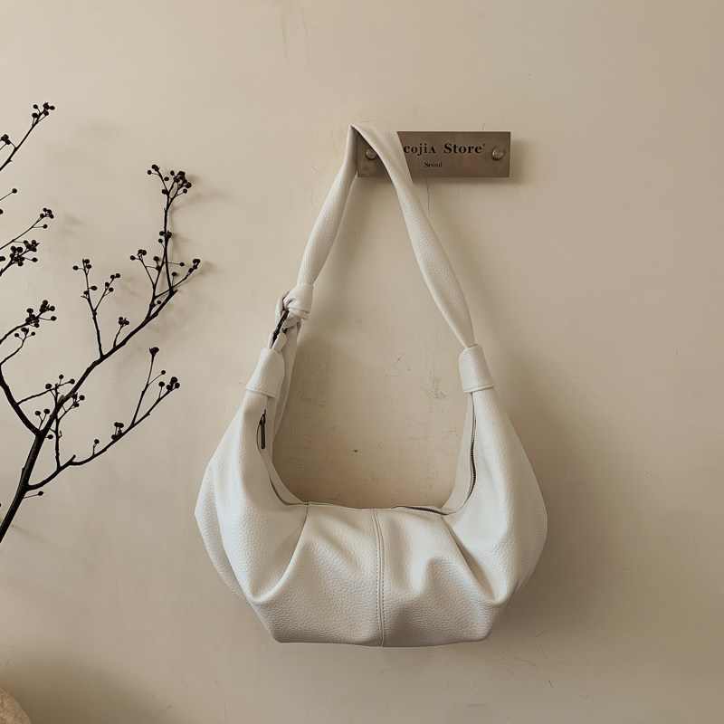 超火巨好看包包女2025新款时尚软皮质感斜挎饺子包百搭单肩通勤包