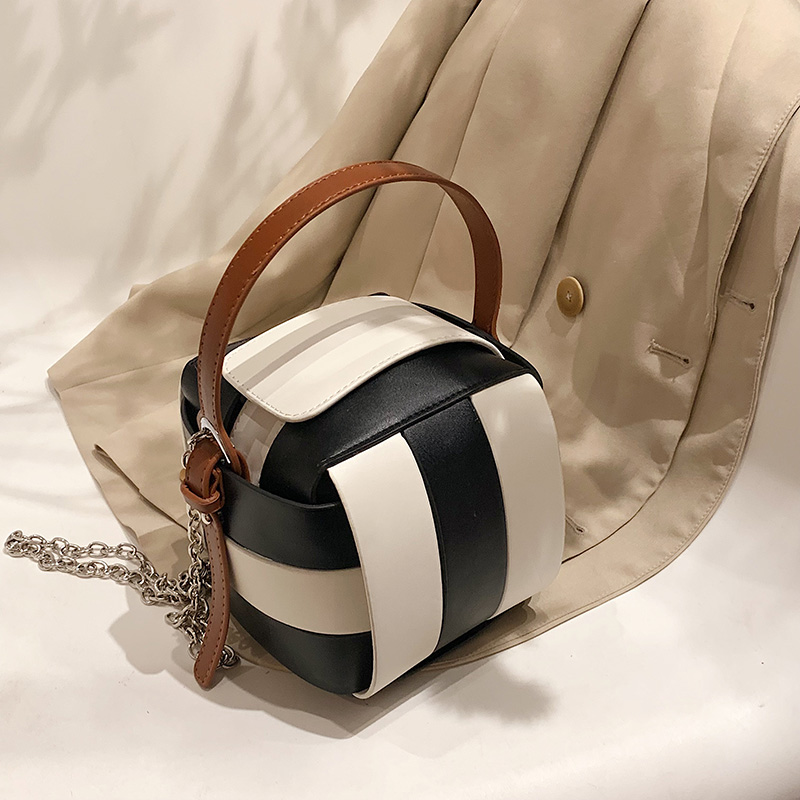 小众设计编织手提小包