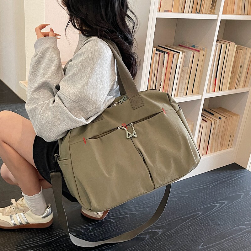大容量短途旅行包包女2026新款通勤多功能单肩包行李包斜挎托特包