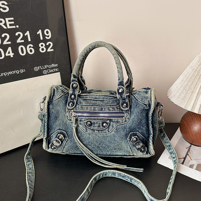 美式复古牛仔机车包女式铆钉手提斜挎包小众ins个性托特包辣妹包