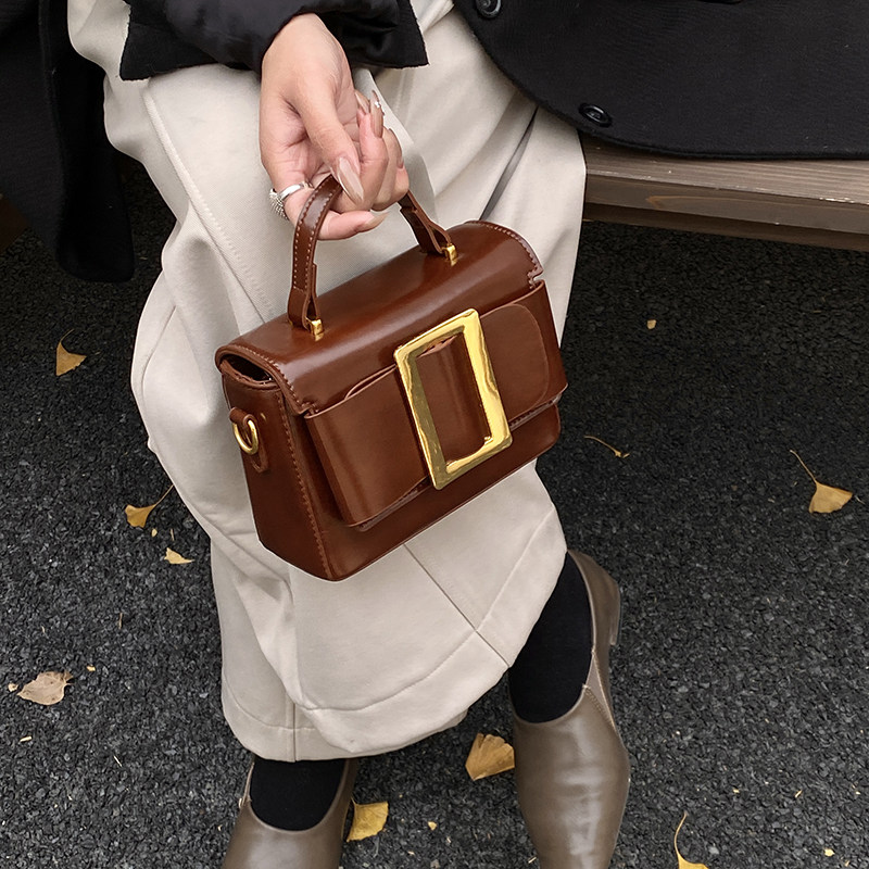 高颜值好看的包包小众设计金属扣手提小方包女超火时尚百搭斜挎包,箱包皮具/热销女包/男包,小方包,淘宝优惠券,粉丝福利购,淘宝优惠卷