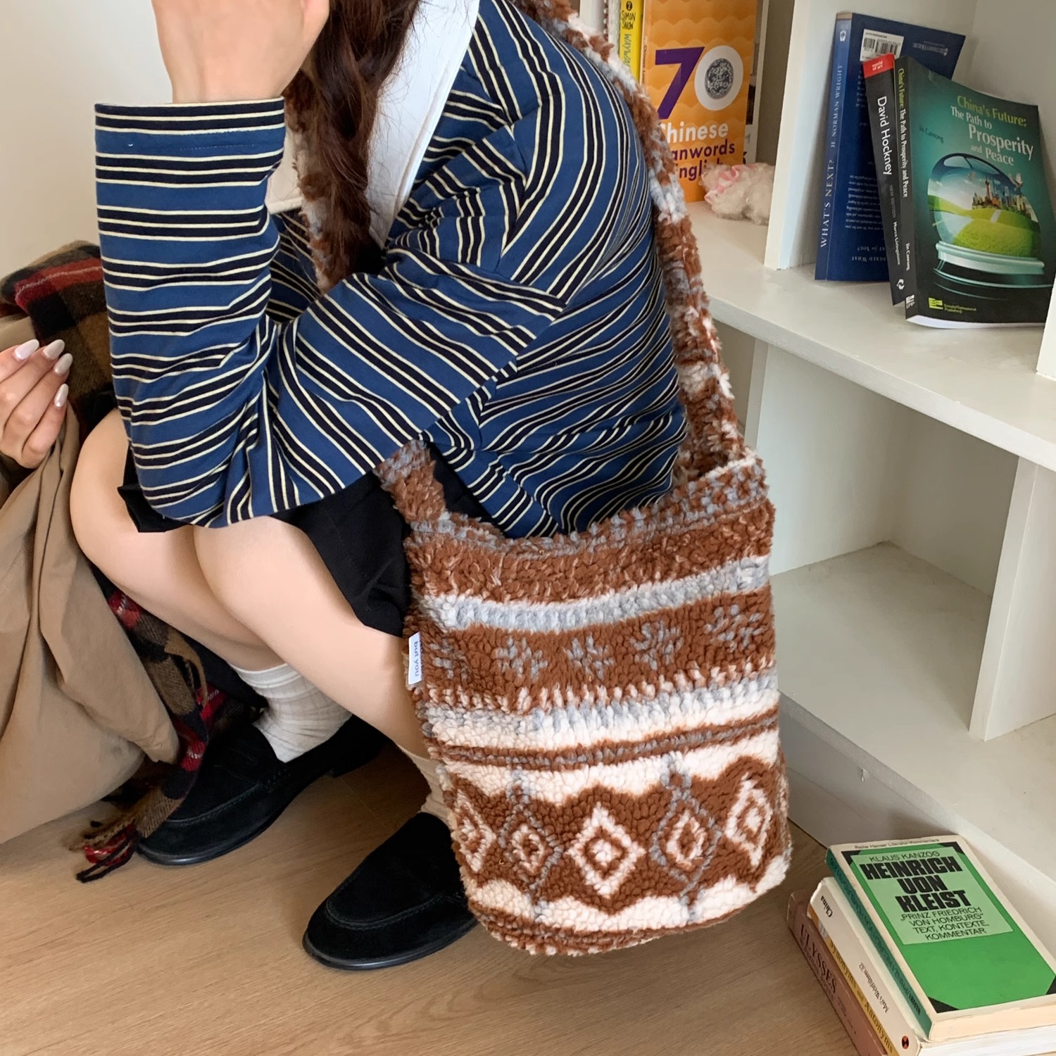 森系文艺风毛茸水桶包