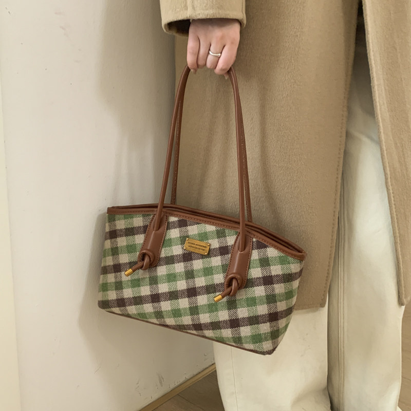 文艺小众好看包包格纹腋下包女2025新款通勤手拎包时尚百搭单肩包,箱包皮具/热销女包/男包,腋下包,淘宝优惠券,粉丝福利购,淘宝优惠卷