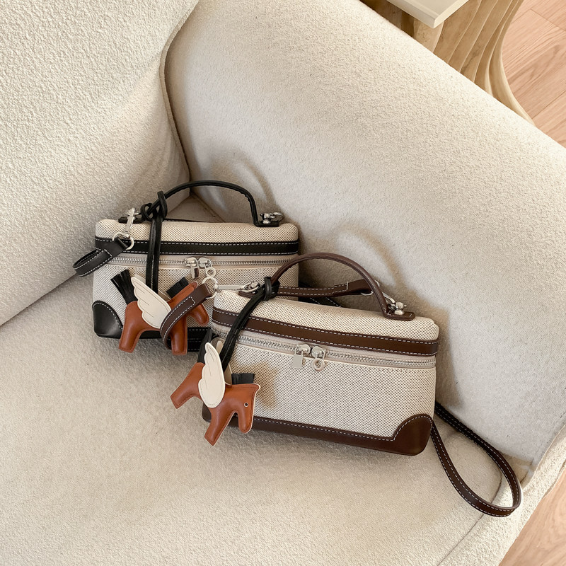 高级感手拎通勤小包包女2025新款潮时尚手提包百搭休闲斜挎手机包,箱包皮具/热销女包/男包,小方包,淘宝优惠券,粉丝福利购,淘宝优惠卷