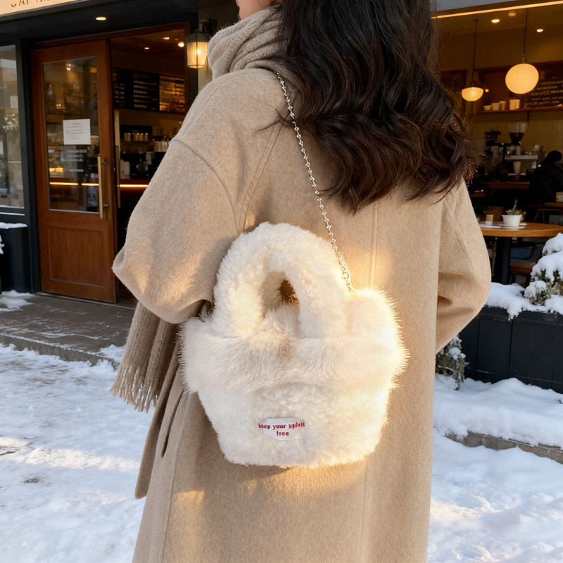 毛绒高级感百搭小众2025新款链条