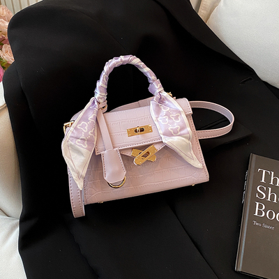 斜挎包高级感轻奢小众凯莉包