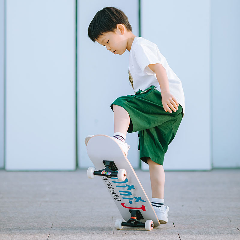 沸点justice儿童滑板涂鸦系列