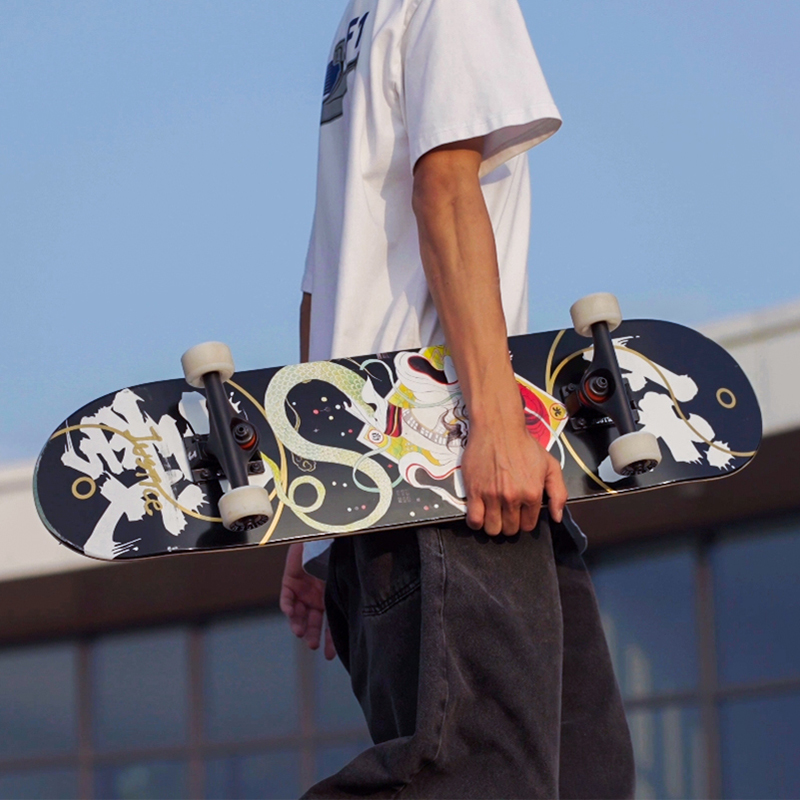 JUSTICE初学者儿童专业双翘滑板