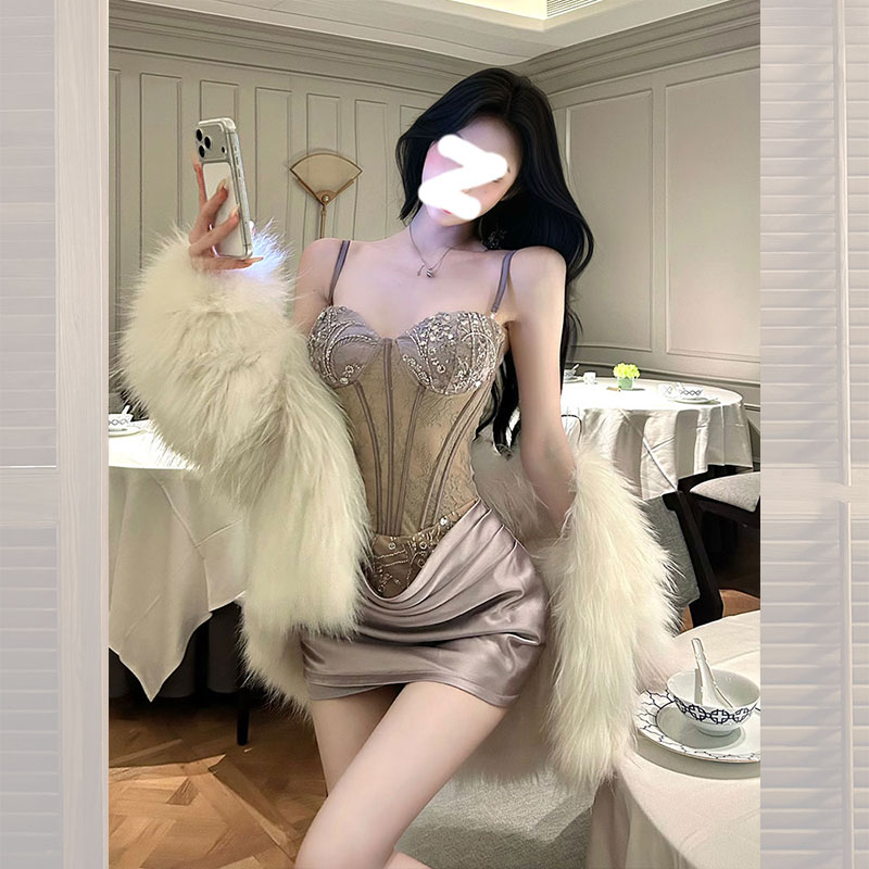 时髦千金感吊带连衣裙女