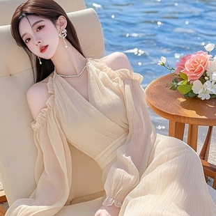 2026秋装新款法式高级感气质大方得体度假风绝美杏色雪纺连衣裙子