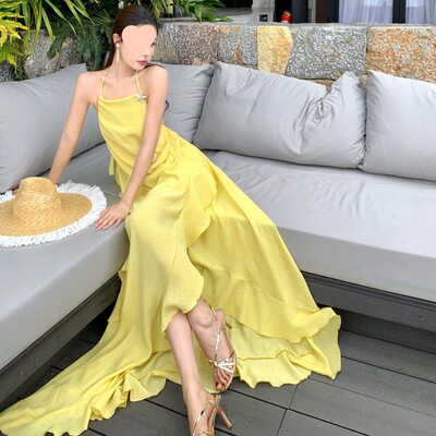 黄色海边度假荷叶边挂脖