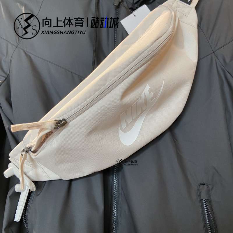 NIKE耐克2022夏款腰包男包女包运动休闲斜挎包小背包CK0981-104