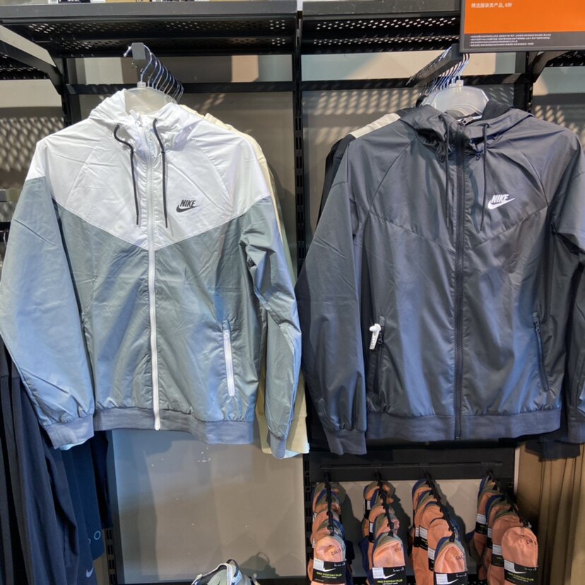 NIKE/耐克 男子经典款风行者 防风连帽梭织夹克 AT5271-010-084