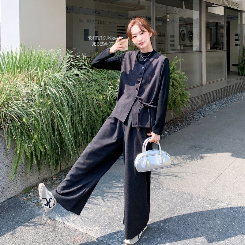新款图大货已出马甲=裤子+打底衫三件套275-W811-P195-K318,女装套装/套裙,柒柒家