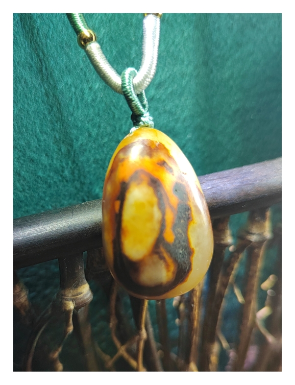 聚财三色金葫芦籽料挂件，老坑新疆和田玉籽料珠宝玉器美玉吊坠