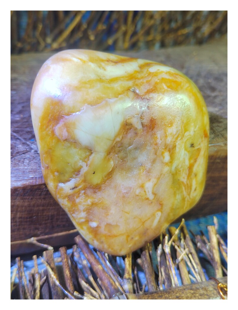 一朵白莲,原籽朝霞红鸡油黄三色新疆和田玉籽料原石密度2.98
