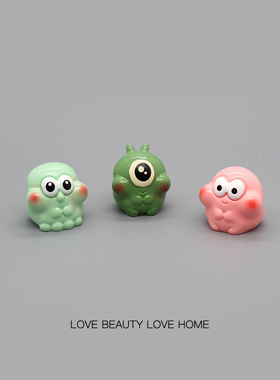 好无聊！摆几只古怪宝宝玩可爱治愈电脑桌面日式工位办公桌小摆件