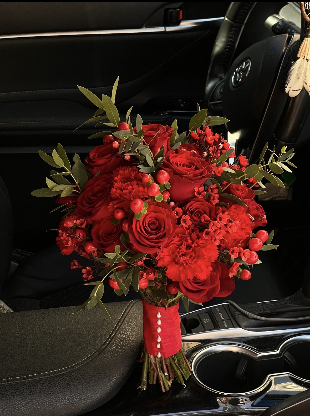 椿｜鲜花花束手捧花领证婚礼拍摄鲜花速递(同城)