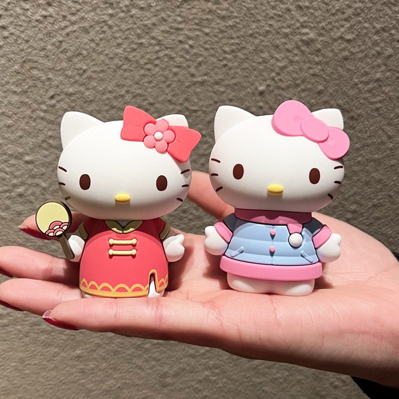 Hellokitty2025新款汽车摆件车载车内装饰用品卡通可爱中控台饰品
