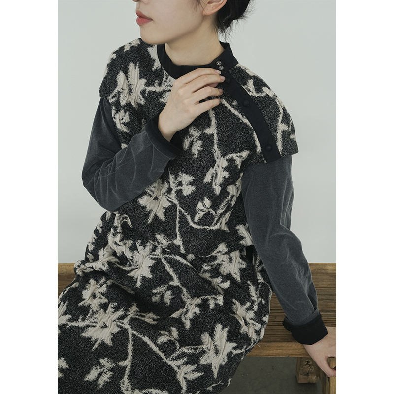 浮雕提花立领马甲旗袍