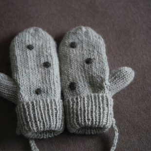 【动物与园】限量款AFTERFLY原创手工全羊毛毛线白灰点点手套