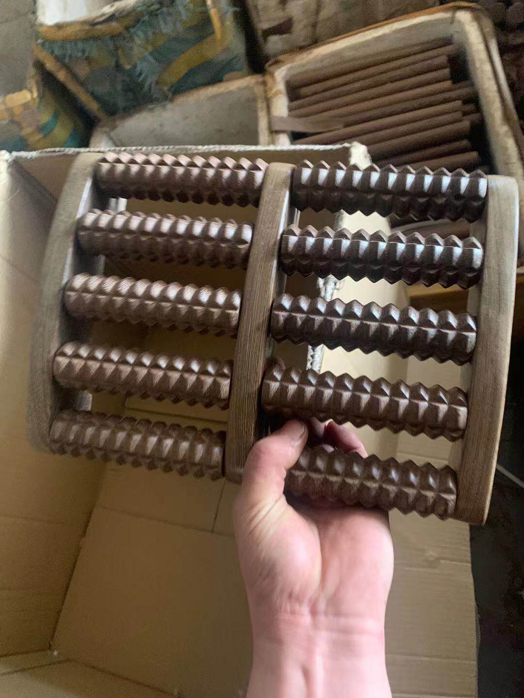 厂家鸡翅木脚底脚排老人足部滚轮式木制脚排五排脚排