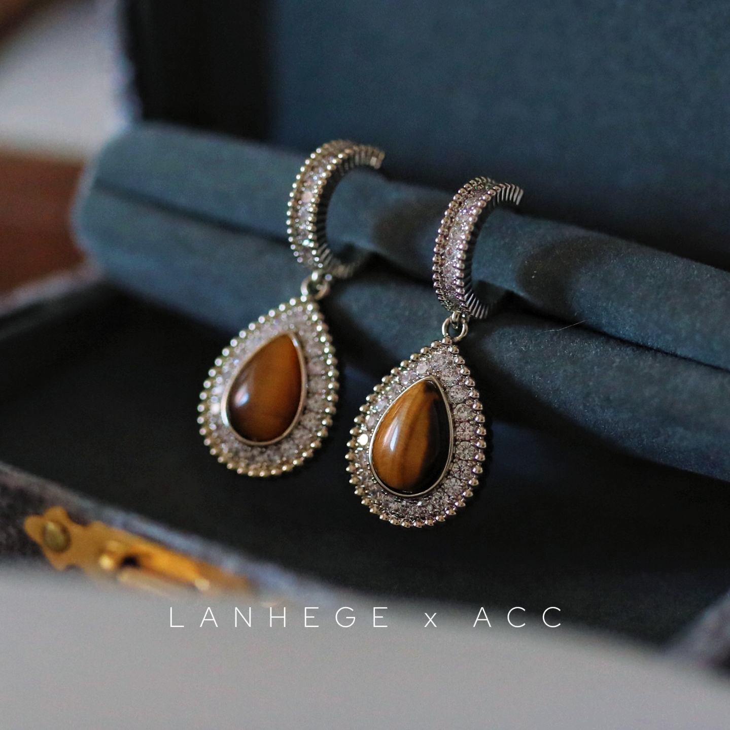 极简虎眼石《落日之泪》水滴形包边简约风耳钉耳环时髦招米耳饰女