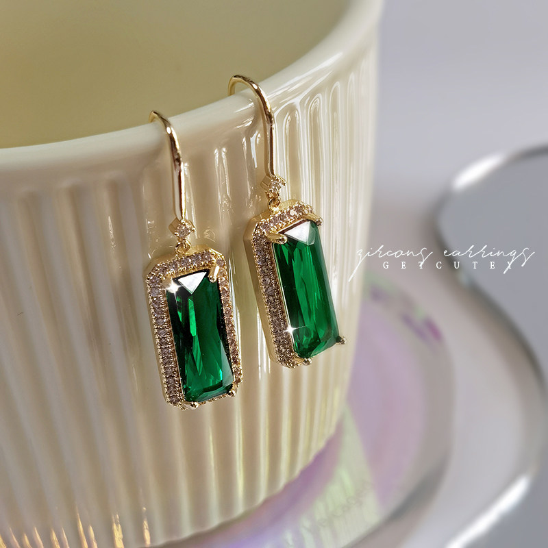 联合格法式复古宫廷绿钻主风耳环