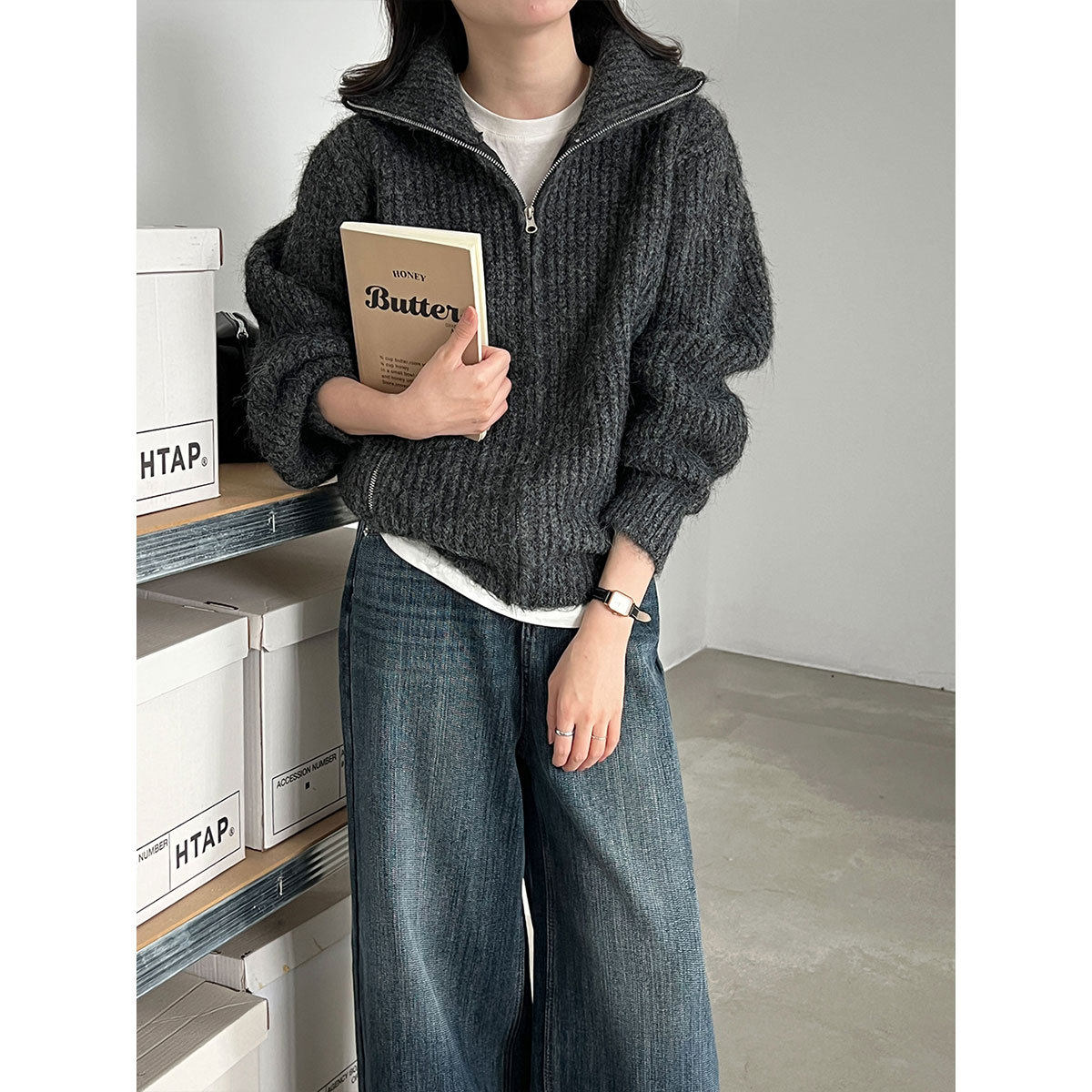 韩系重磅粗针拉链毛衣女冬宽松