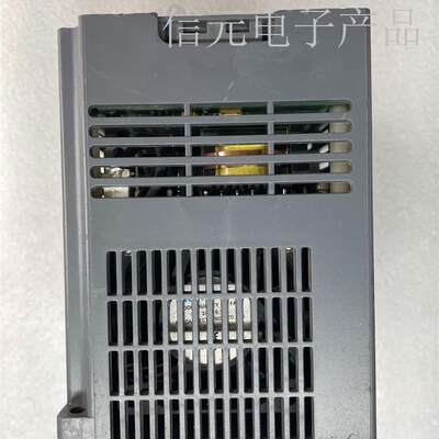 万川变频器V8M2S1R5ZB,图片实物拍摄,外观成色如议价