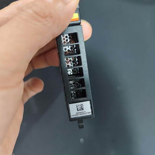 005052513 EMC 750G NVMe SSD(念奴配件）
