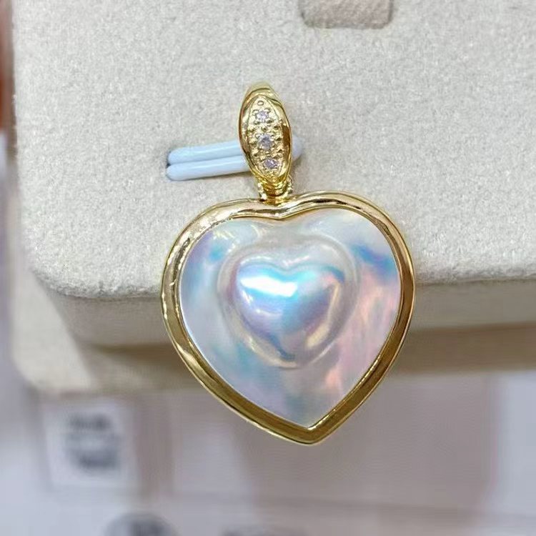 15-16奄美岛爱心马贝海水珍珠白粉光泽 包镶18K金镶嵌钻石送礼物